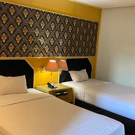 Mas Graha Hotel Pekanbaru Exterior foto